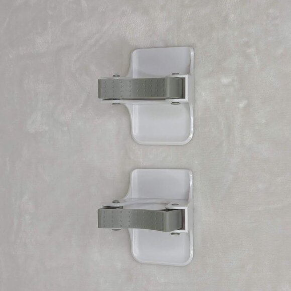 Command Wall Mounted Mop Broom Gripper Holders No Stickers - Picture 4 of 6